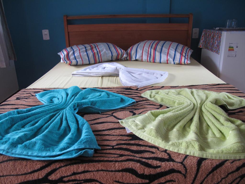 Suites Cantinho Da Pedra Abraão Chambre photo
